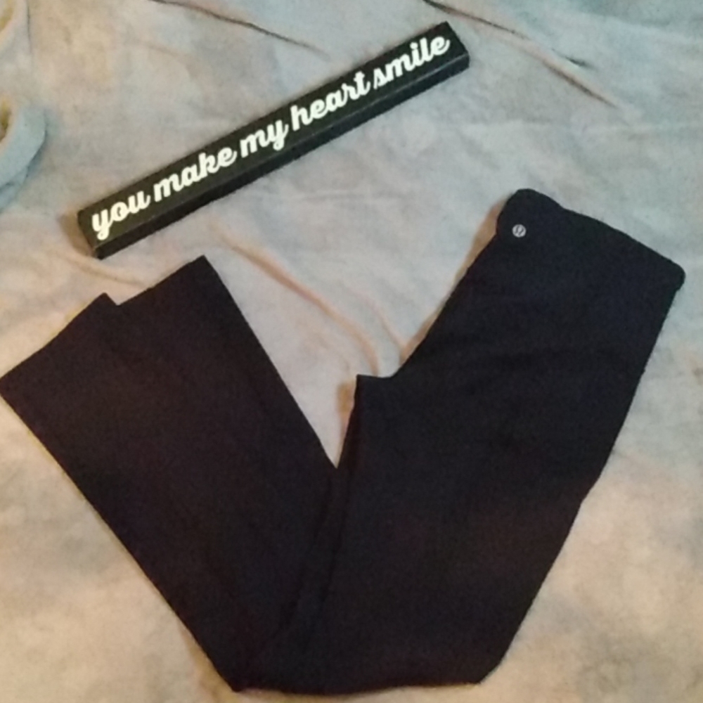 Lululemon black leggings